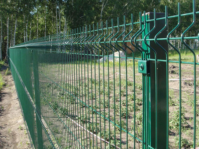 Секційні паркани із 3D сітки — монтаж під ключ - main