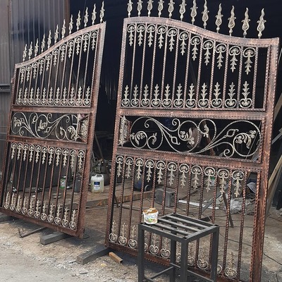 Металлические ворота в Кривом Роге - main