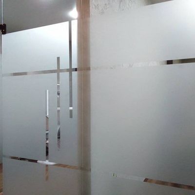 Установка декоративних,  матових плівок на склопакети,  перегородки. - main