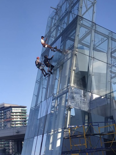 Тонування фасадів будівель,  бронювання склопакетів у ваших будинках - main